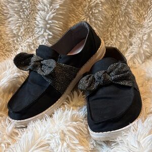 Stylish Black Women's HeyDudes Loafers with Bow